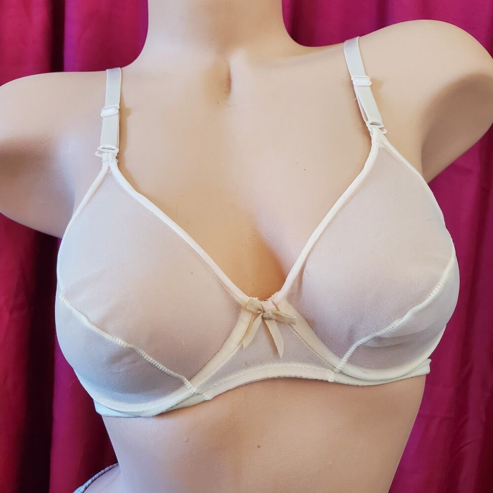 Vintage Fredericks of Hollywood Sheer Mesh Demi Bra Underwire 32B Beige Bow 5250